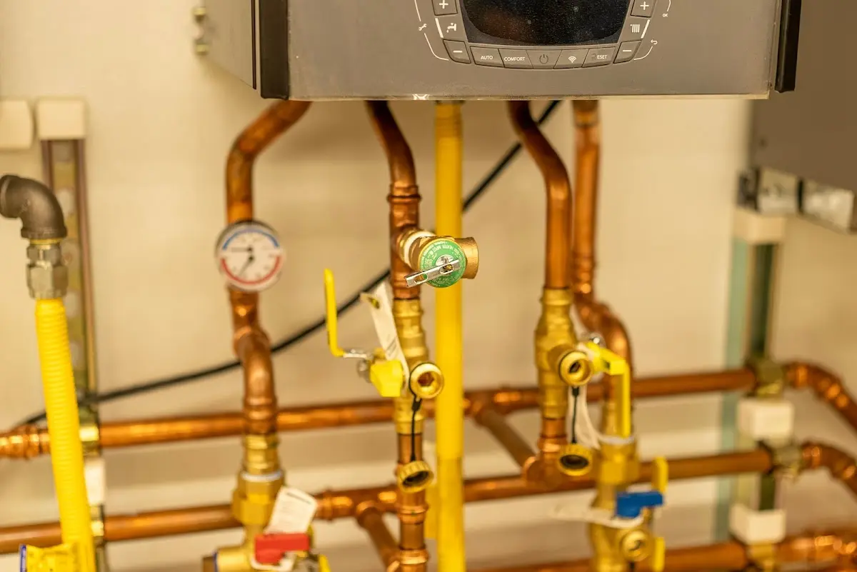 Licensed technician providing Slab Leak Repair for a homeowner in Rockwood